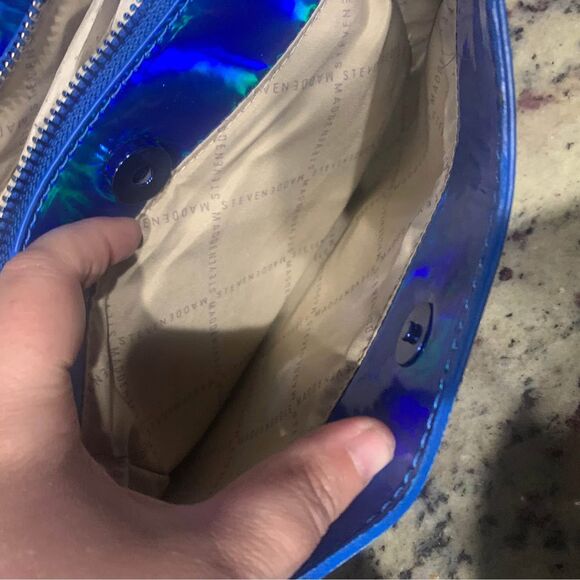 Steve Madden Iridescent Blue crossbody adjustable strap w/ many compartmentsNew - Picture 6 of 8